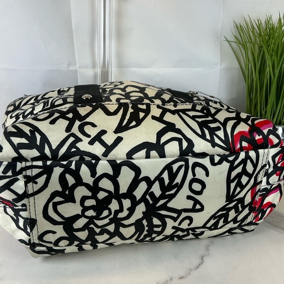 Coach Y2K Poppy Graffiti‎ Daisy Floral Hand Tote Crossbody Satin Bag - Picture 13 of 13